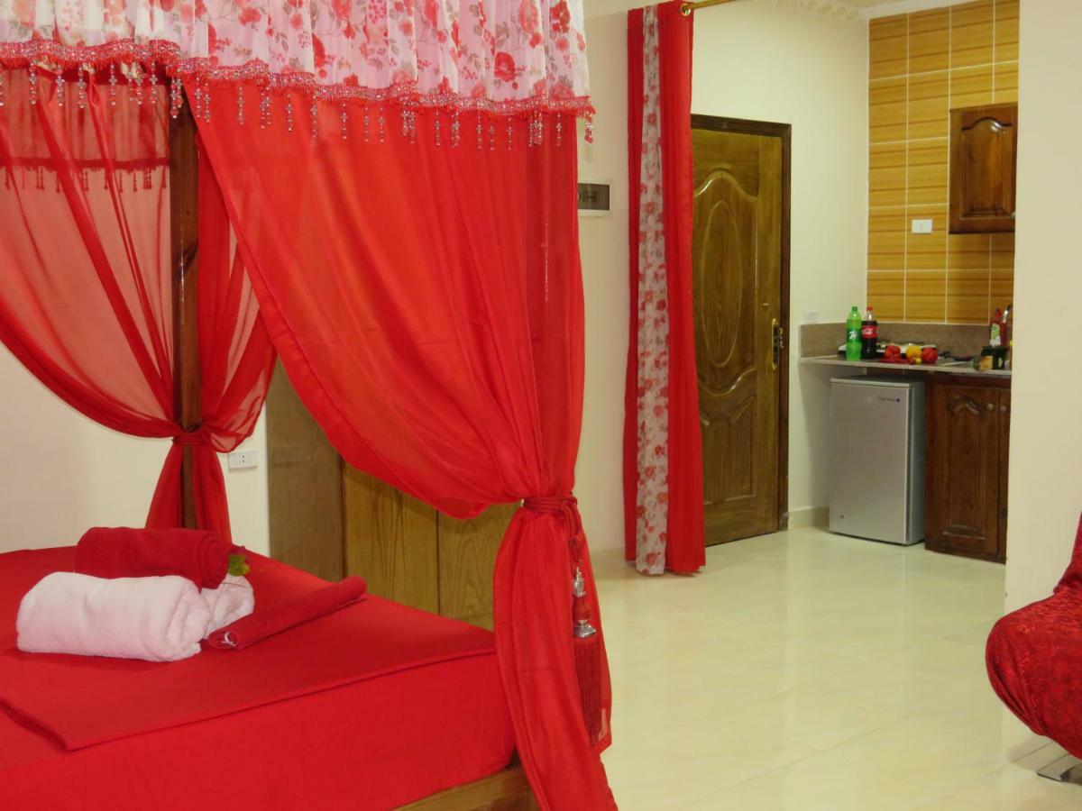 Apartments 1000 And 1 Night Redsealine Хургада Екстериор снимка